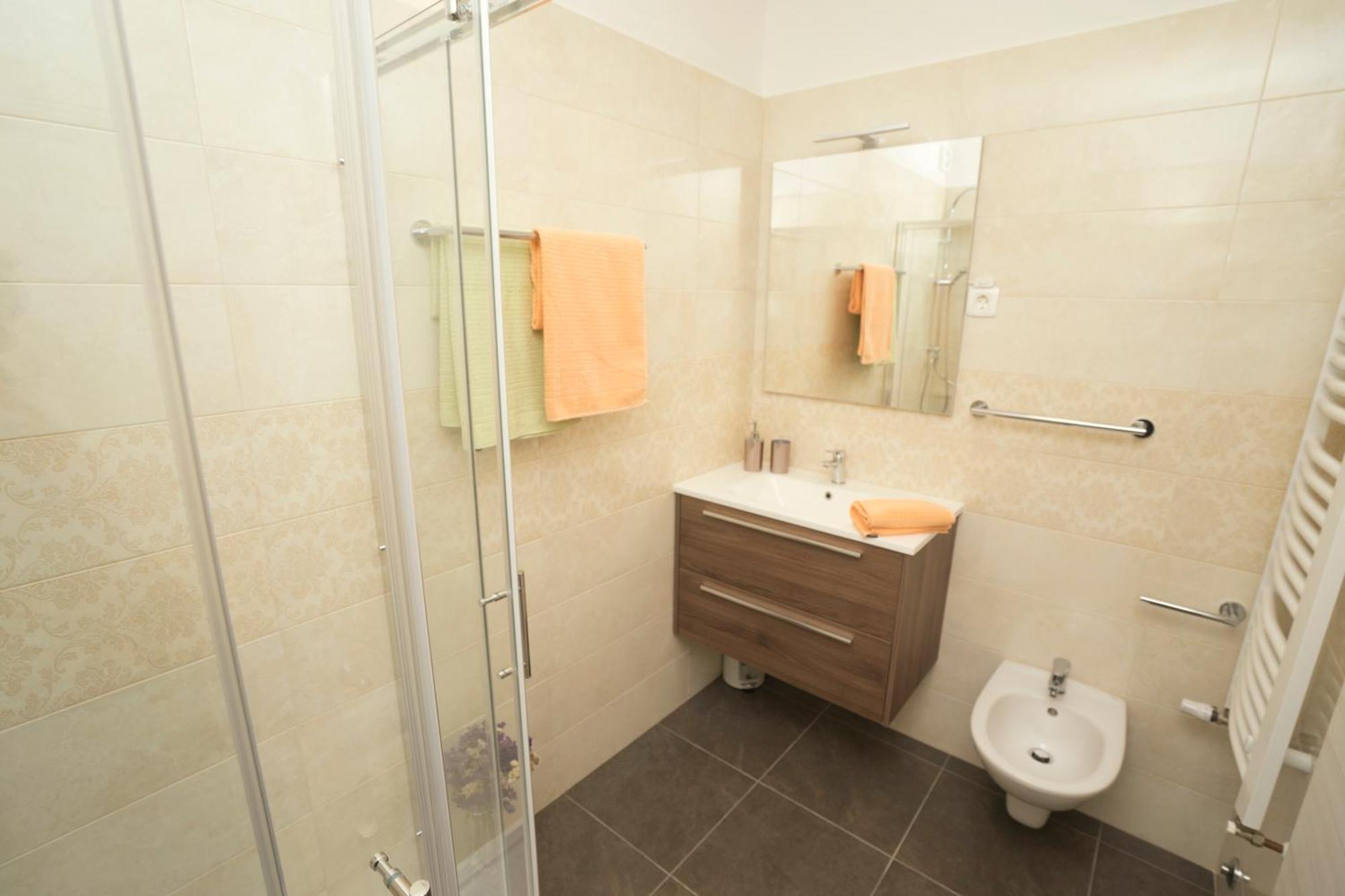 Riviera Blue Apartments With Seaview, Private Whirlpools And Parking Near Opatija Opric 外观 照片